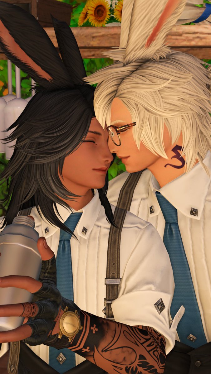akimitsuFFXIV's tweet photo. Surprise! These love buns work together now every Wednesday at Tipsy Whispers! Grateful for @LiokkiXIV showing Aki the ropes and letting him behind the bar. 

#viera #maleviera #gpose #gposers #ffxivRP https://t.co/2fsalRzLJp