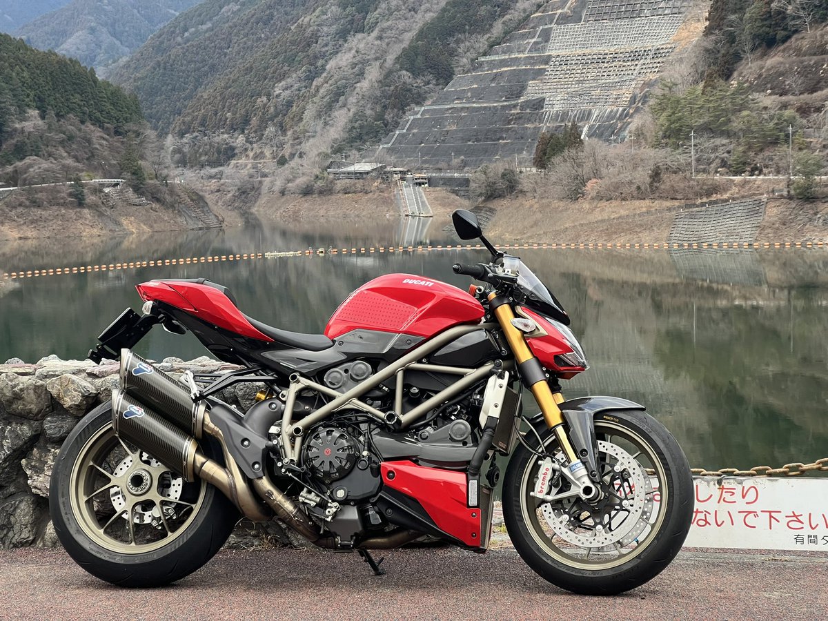 show_rn23y's tweet photo. 固定用
バイクは降りて車1本になりました！
ドノーマルのファミリーカーでドライブしたりキャンプしたりしてます

🚗インプレッサGT (GH8)→WRX STI(GVB)
🏍Ninja250R→ZX-25R→YZF-R1/Street Fighter1098S

#車 
#インプレッサ  
#WRX
#GVB https://t.co/Djei7y7c4n