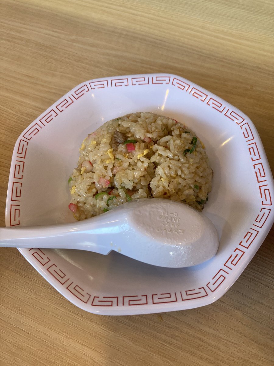 工具を見に行った帰りに新規オープンしたココへ来たよ😊ワンコインですチャーラーセットなんて今時ないよね😅