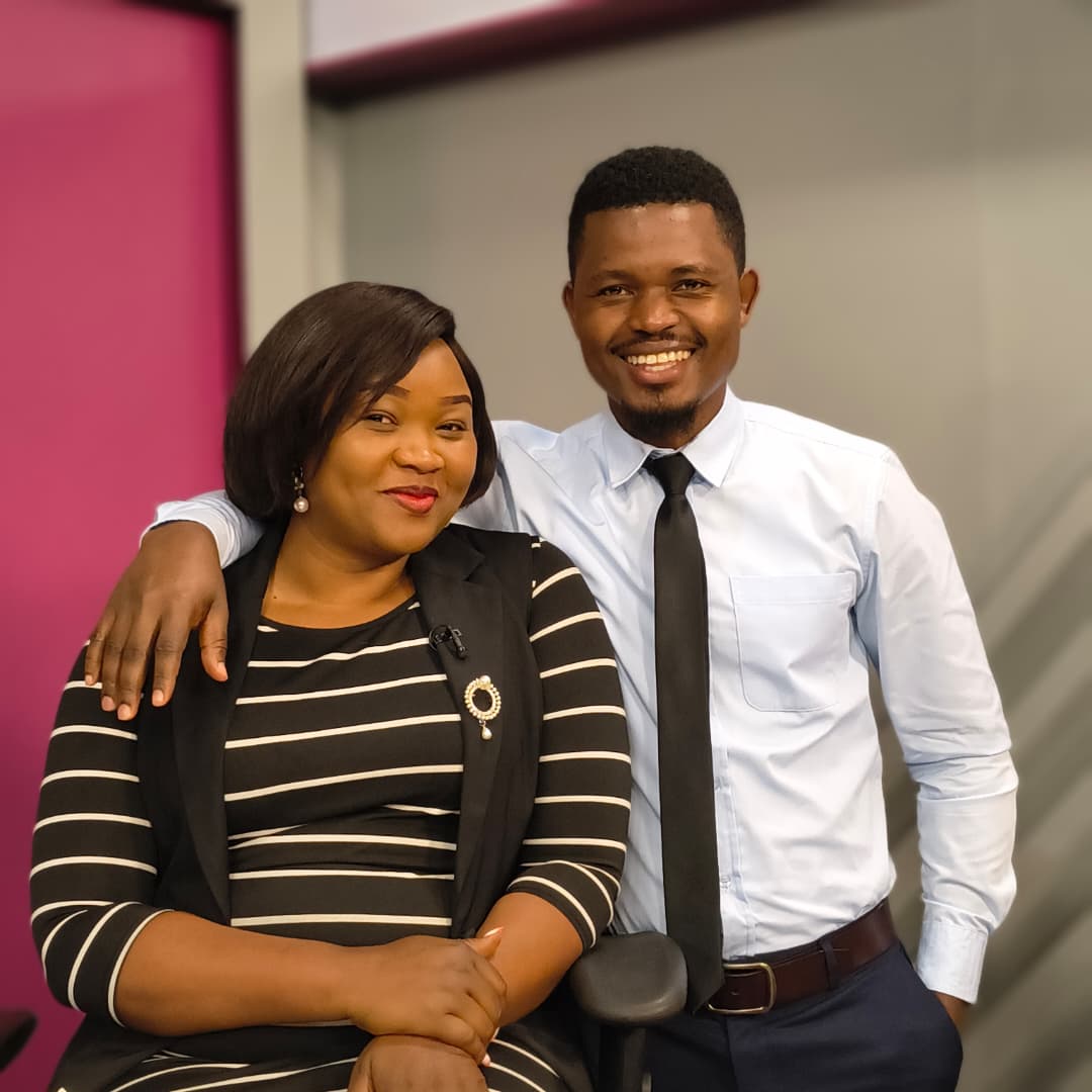 sparktvuganda's tweet image. @ahmedwahabaw1 ne @milkaIrene7 bababuuzako nti mwebale okutwegattako ku #SparkKuMakya. Tugenda kubaleetera bingi.

Labira wano: Sark TV | Facebook | @YOVChannelsUG | ntv.co.ug/spark-live-tv-…