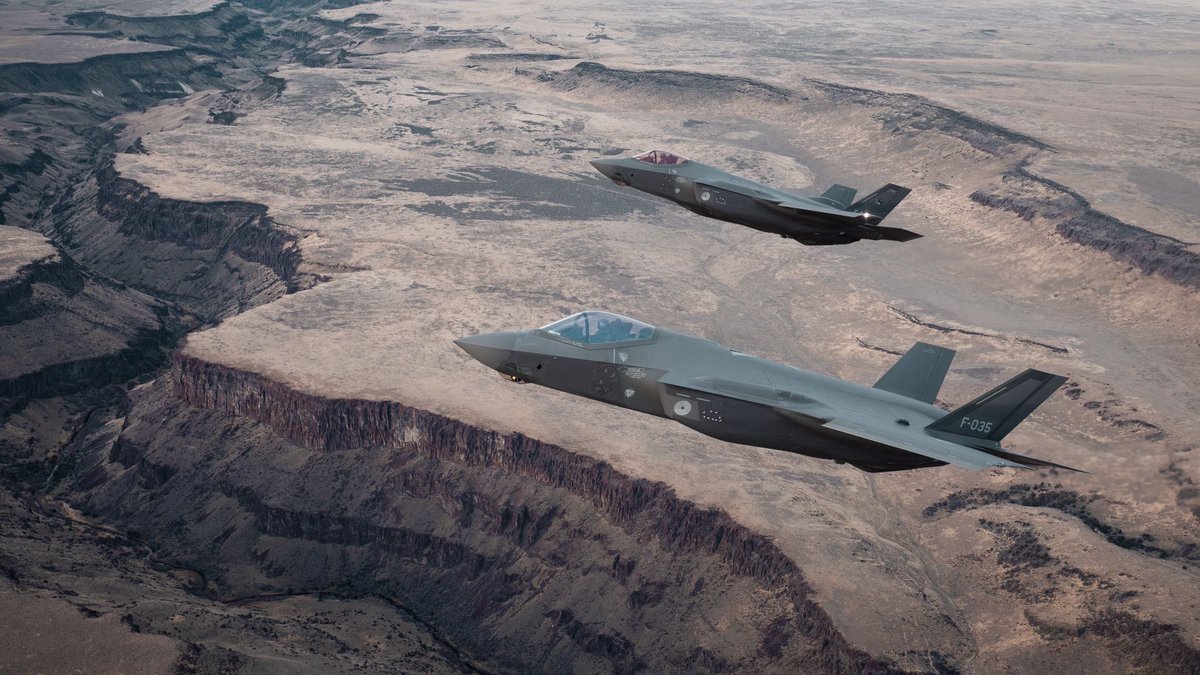 pbsmaal's tweet image. Gunfighter Flag @ MtnHomeAFB: multiple assets, complex scenarios focused on Integrated Air Missile Defense and Counter A2AD Scenarios.  Our F-35’s are performing amazing thx to the embridled commitment of all in our  Detachment.  #airpower 📷@JuliettDelta15 #322FS @Kon_Luchtmacht