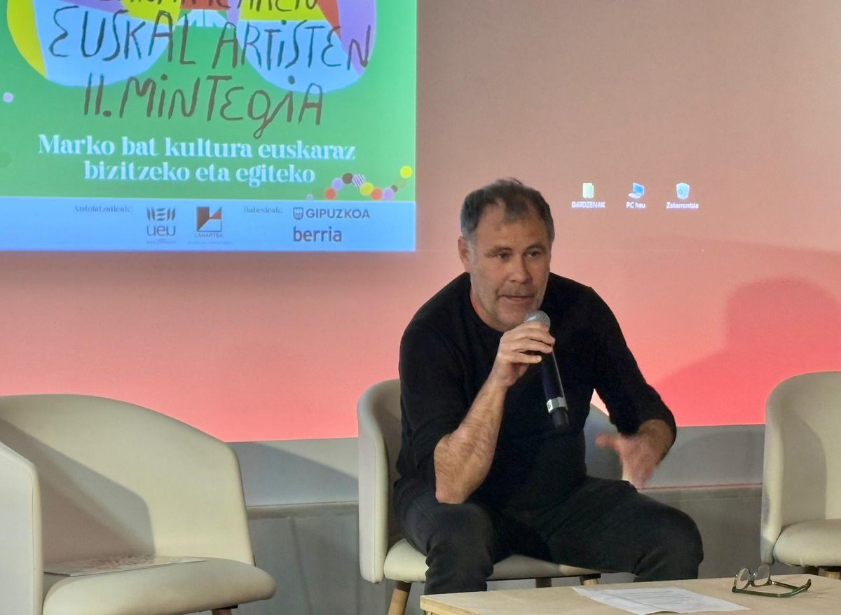 ueu_orokorra's tweet image. Hitzartze laburrak

Euskal - Ander Lipus

"Ez da normala 54 urtekin oraindik egoera prekarioan egotea. Nekatuta nago.

Inork ez du euskal kultura maite"

#EuskalArtistenIIMintegia