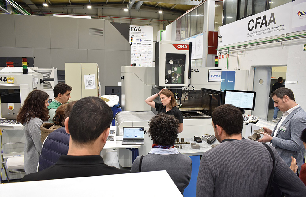 Estrategianet's tweet image. 📖 Cuaderno #SmartIndustry 2025 de @Estrategianet 
#BAM, #Windbox, #AIC y @CfaaEhu fortalecen la #competitividad de #industrias estratégicas
tinyurl.com/4k2ydjzs