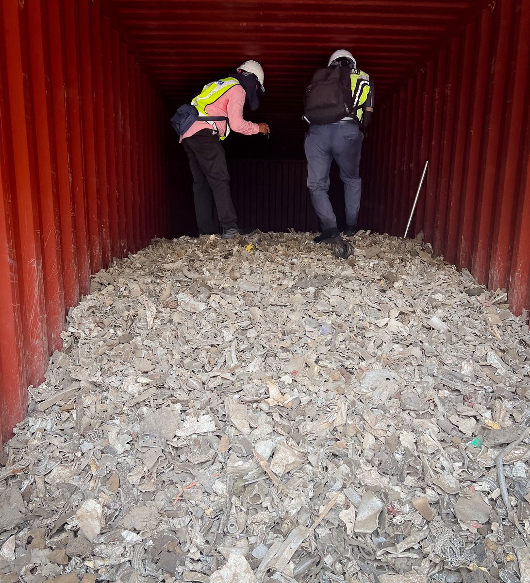 UNODC_SEAP's tweet image. Today, we launched #WasteNet with @EU_FPI in Bangkok — a new partnership to tackle waste trafficking, improve enforcement, and protect communities and the environment across Southeast Asia and the EU. #endENVcrime