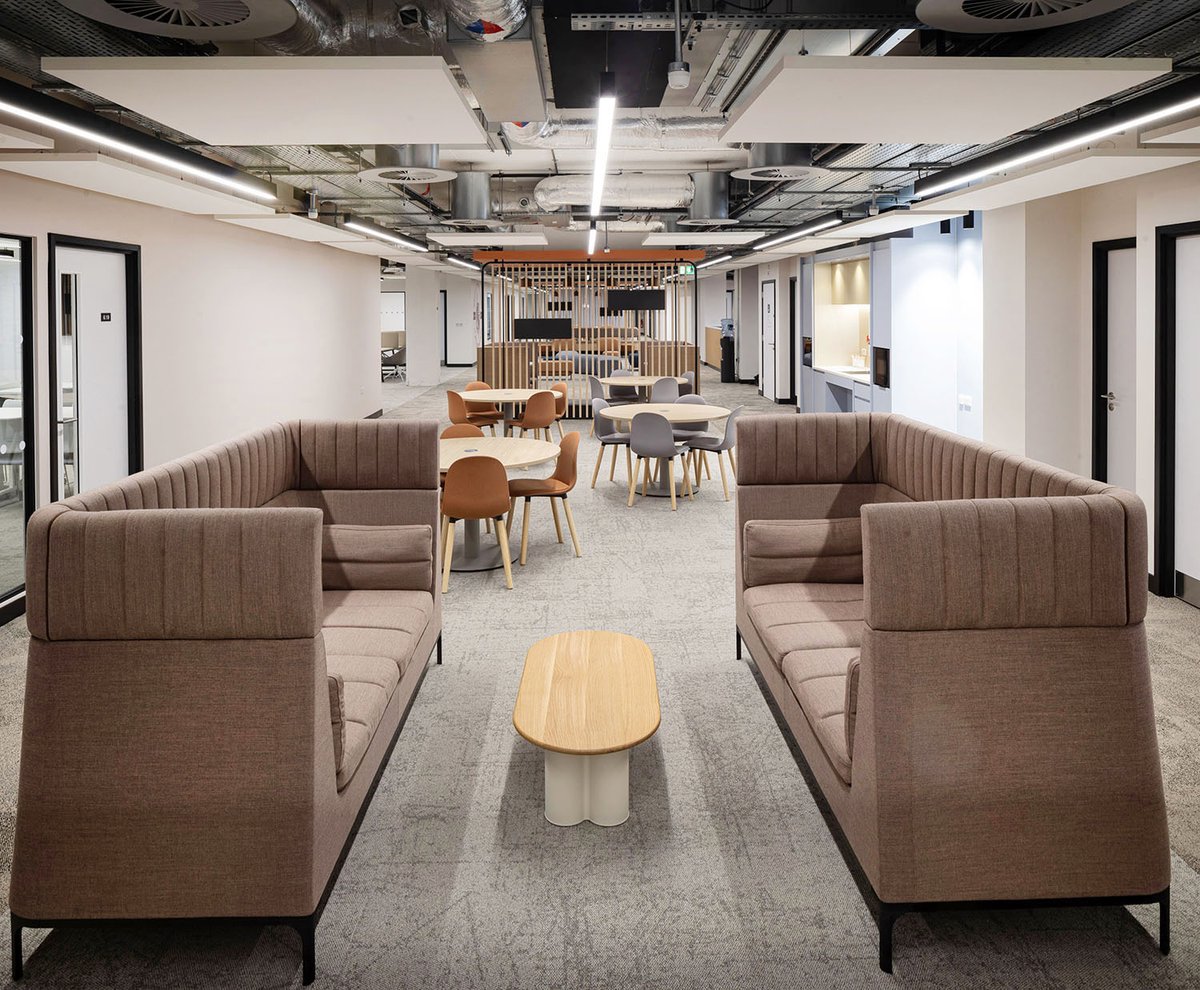 Tilbury_douglas's tweet photo. Practical completion has been achieved for the De Montfort University London Campus at The Amp building in Aldgate by our Paragon team. Read more: https://t.co/yxSA1CaQXg
#ProjectCompletion #FitOut #BuildingABetterFutureTogether https://t.co/z0fFMFAtKU