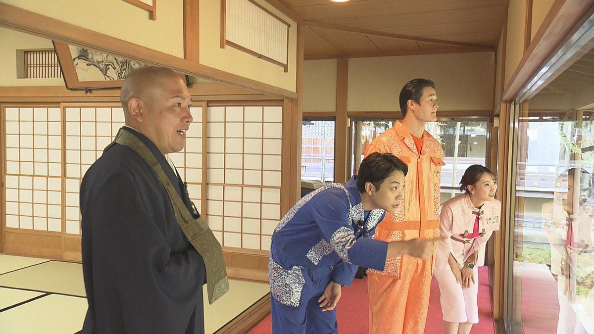 /／
🗣 明日は『吾輩はティモンディ』の放送日！
\＼
「久々に３人揃って！伝統工芸“水引細工”を作ってみよう!!」🙋
🔸元気に帰ってきた前田は作り方をどんどん習得！🙌
🔸高岸は四苦八苦しながらも独自の方法を編み出し先生方も大爆笑！🤣その横で曽我部アナは!?👀

テレビ愛媛でお楽しみください♪📺