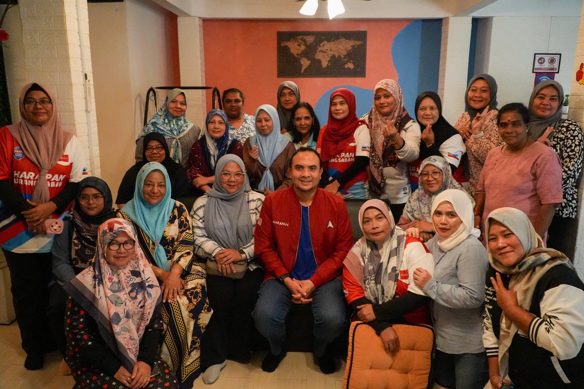 farhanfauzi_my's tweet image. Bertemu dan menyantuni jentera Wanita KEADILAN Pahang yang kini turut bertugas di PRN Sabah semalam.

Semangat mereka luar biasa. Mereka sentiasa siap digerakkan demi memastikan kemenangan calon HARAPAN N23 Petagas, Saudara Awang Husaini di bumi Sabah.

Sekalung penghargaan dan…