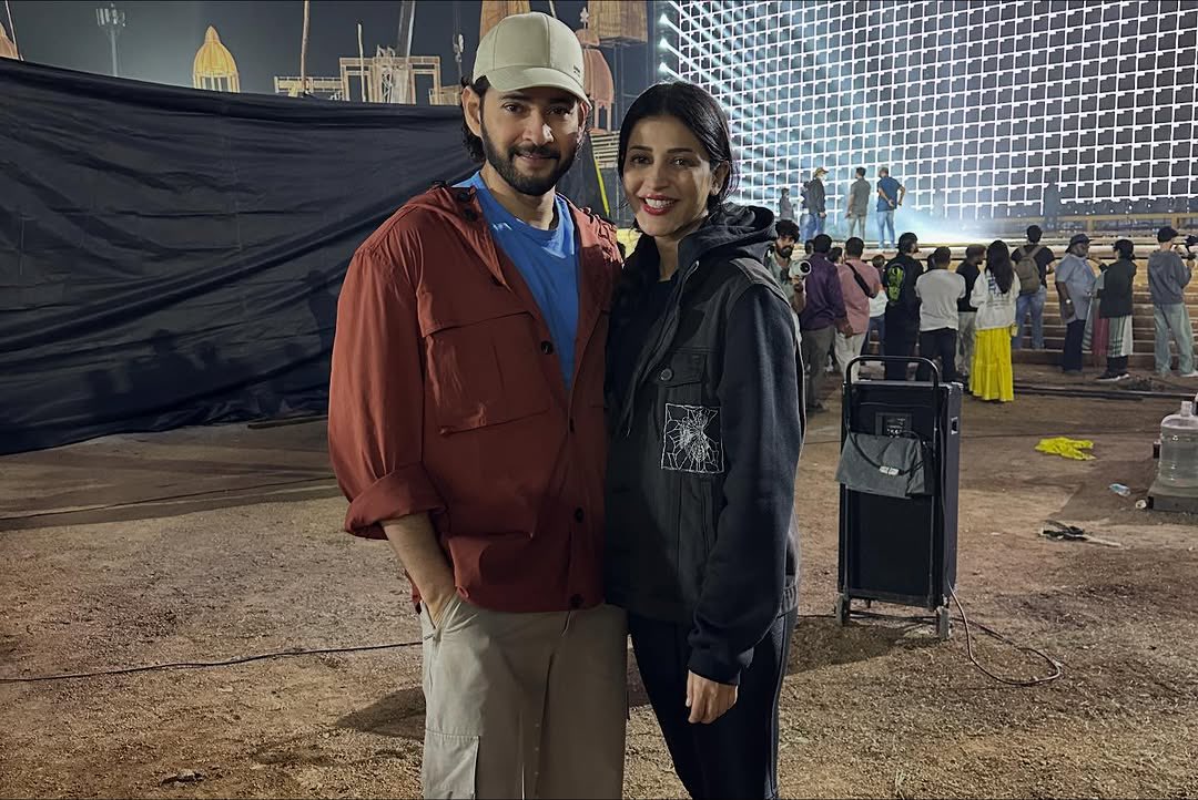 MaheshFanTrends's tweet photo. #Varanasi 🎙️💃

@urstrulyMahesh @shrutihaasan https://t.co/2mpWaQdpVt
