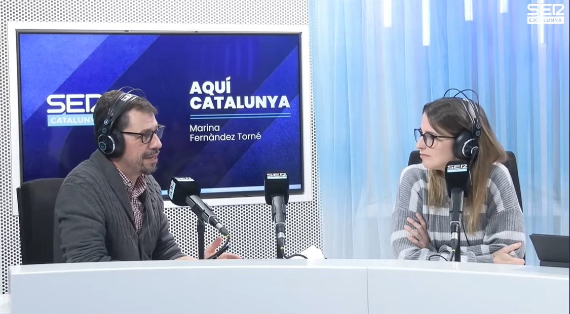 NeusCatala_fun's tweet photo. 🗣️ @oussedik: "Es tracta de crear una xarxa per educar en democràcia, d'anar més enllà de les aules, als centres esportius, als de lleure." https://t.co/d5GwsUOWCJ