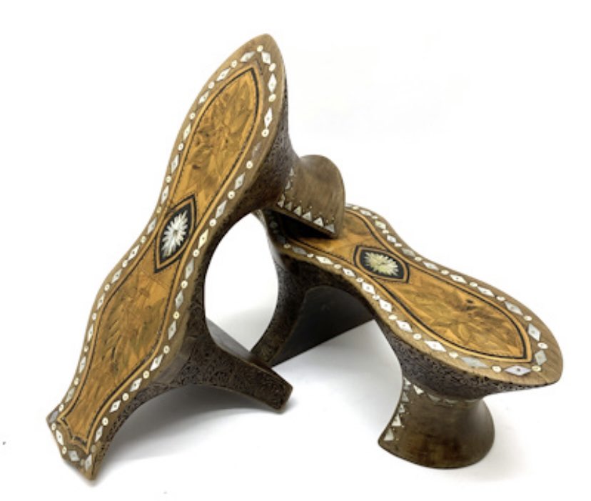 Duru87003420's tweet image. We have a cultural continuity. Their armbands come  from horse culture.