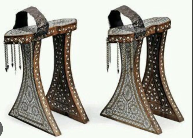 Duru87003420's tweet image. We have a cultural continuity. Their armbands come  from horse culture.