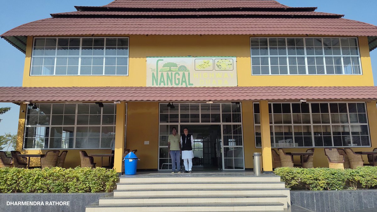 आज पूर्व RPSC सदस्य श्री शिवपाल सिंह नांगल जी से आत्मीय मुलाक़ात हुई। साथ में लंच करते हुए कई महत्वपूर्ण और सार्थक विषयों पर चर्चा हुई। उनसे मिलकर अत्यंत प्रसन्नता हुई।