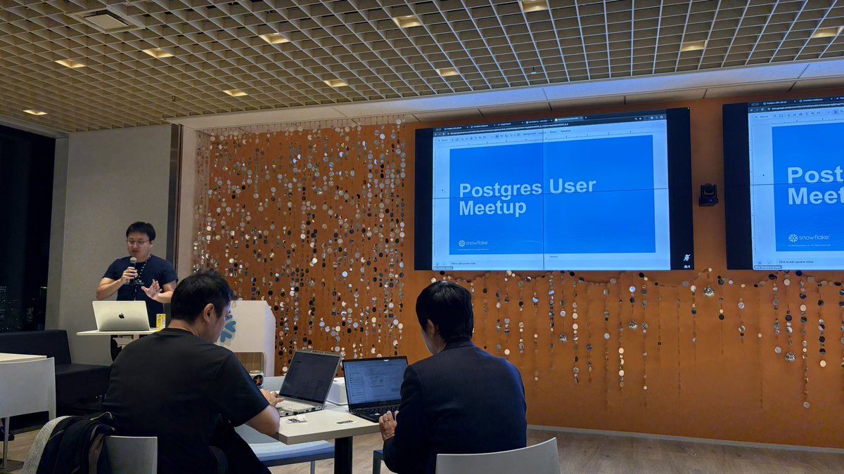 yasunori_k_'s tweet image. #SnowflakeDB に Postgres の話を聞きに来ました！