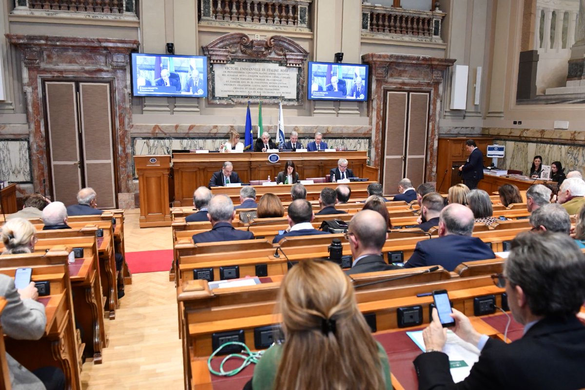 CislNazionale's tweet image. Si è aperto oggi a Roma al Cnel,  presso la Sala Plenaria “Marco Biagi”,  il Convegno nazionale della #Cisl : “Sul Cammino della Responsabilità: il Patto che serve al Paese e all’Europa” che sarà concluso dall’intervento della Segretaria Generale della #Cisl  #DanielaFumarola .