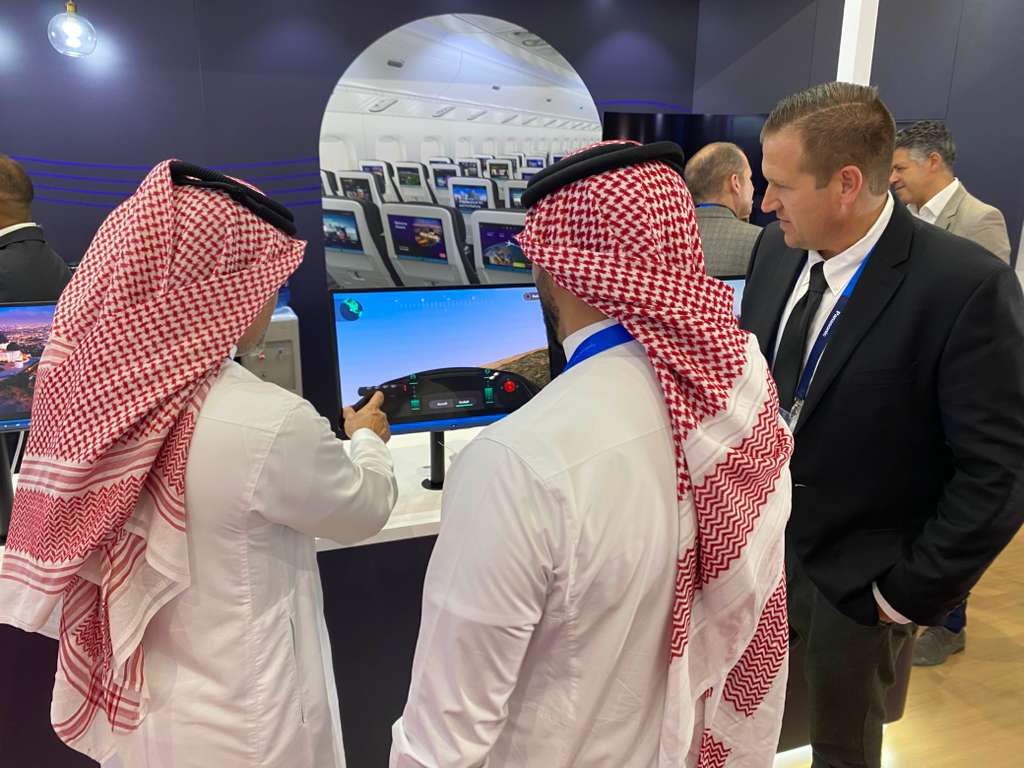 PanasonicAero's tweet image. Day 4 at @DubaiAirshow 2025 ✈️

Energy remains strong as we showcase how Astrova, connectivity, and our digital solutions are driving new possibilities for next-generation in-flight experiences.  

#AviationTech #IFE #InFlightEntertainment

📍Find us Booth 1291