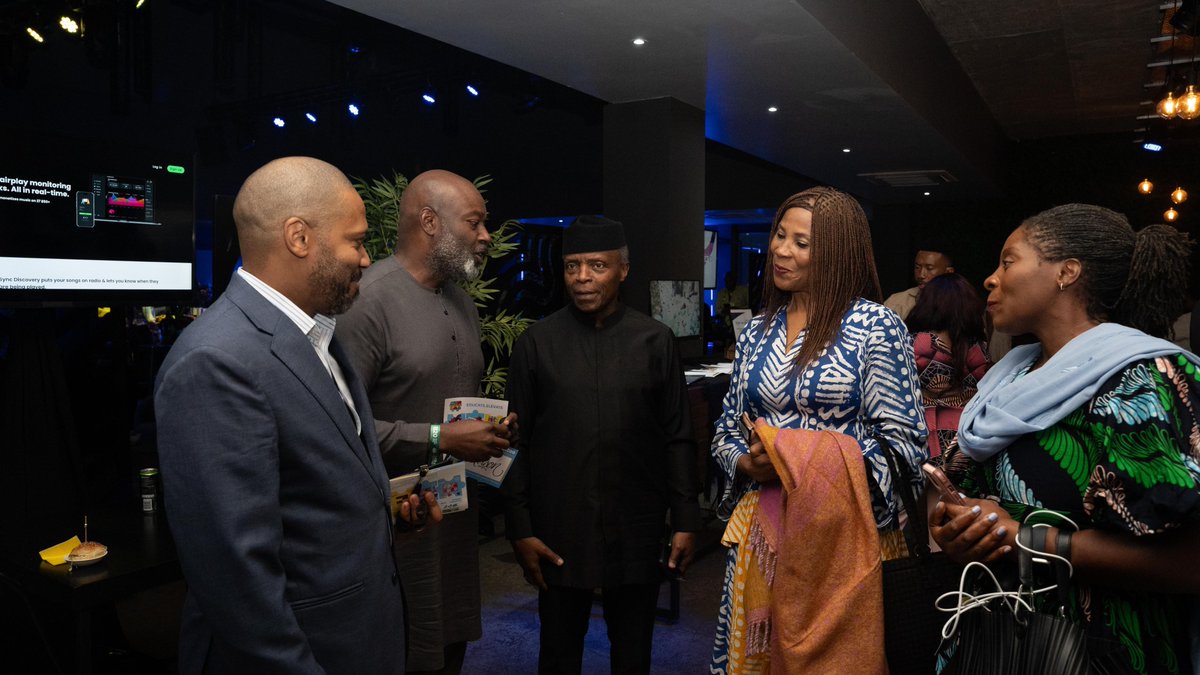 UNDPSouthAfrica's tweet image. Africa’s creative economy isn’t emerging, it’s rising.

At the @timbuktooafrica Creatives #G20 Social Process Side Event, we celebrated Africa’s creative genius; the artists, designers &amp;amp; innovators shaping the continent&apos;s future.

Their creativity is shifting global narratives.