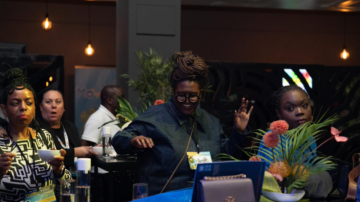 UNDPSouthAfrica's tweet image. Africa’s creative economy isn’t emerging, it’s rising.

At the @timbuktooafrica Creatives #G20 Social Process Side Event, we celebrated Africa’s creative genius; the artists, designers &amp;amp; innovators shaping the continent&apos;s future.

Their creativity is shifting global narratives.