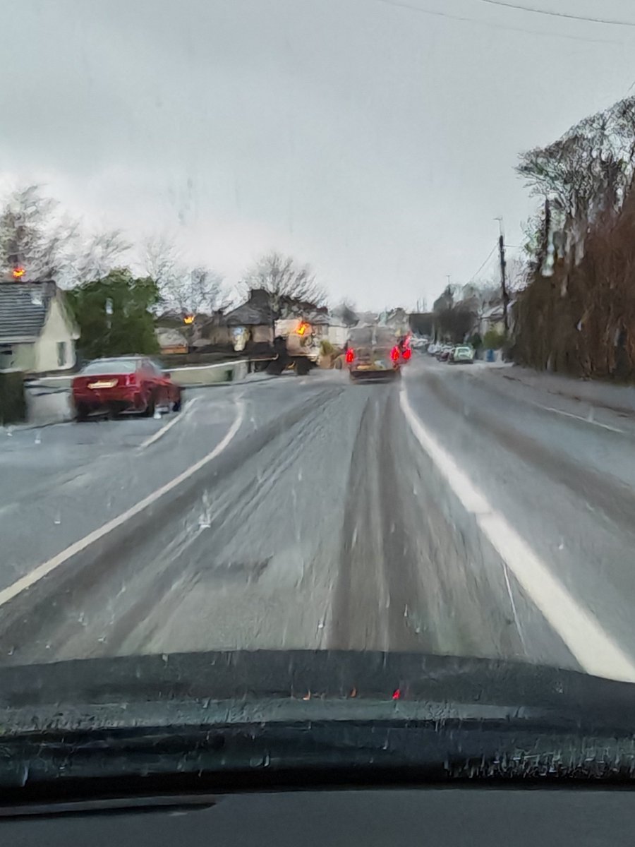 saszynski's tweet image. Zaczyna się...

#AutoBanda
#inlovewithcars