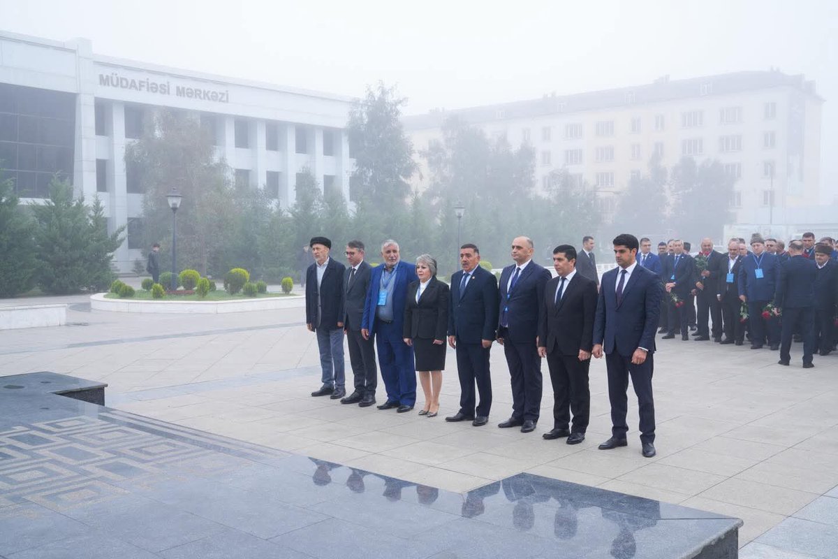 Sabirabadda “Dinin siyasiləşməsi və məzhəbçilik: milli kimliyə yönəlmiş təhdid kimi” mövzusunda regional konfrans keçirilir.
Tədbirdən öncə konfrans iştirakçıları Ulu Öndər Heydər Əliyevin abidəsini ziyarət ediblər.

#diniqurumlarlaişüzrədövlətkomitəsi #dövlətvədin #dinsiyasəti