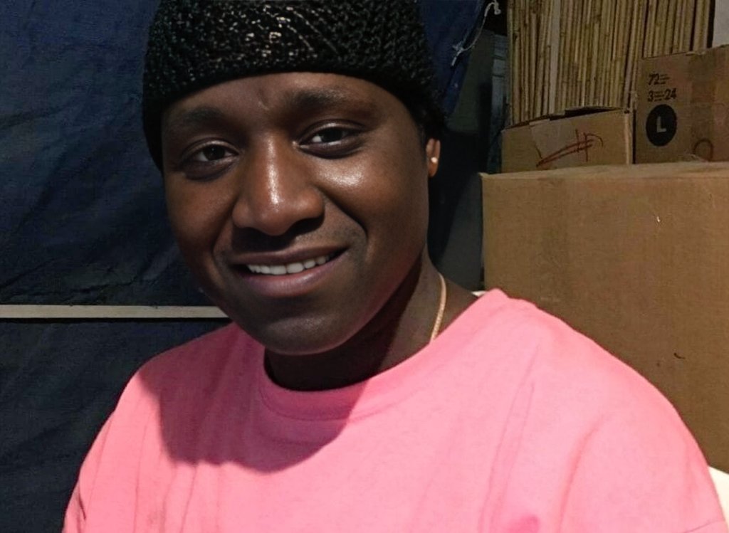 NoaMagid's tweet image. He was brave from the day he was born. This is the story of Adam Rima - a man whose life was never easy.

Adam fled the Janjaweed, the armed militias responsible for the atrocities in Darfur. In 2006 he escaped to Libya, and after his father and uncles were murdered, he continued…