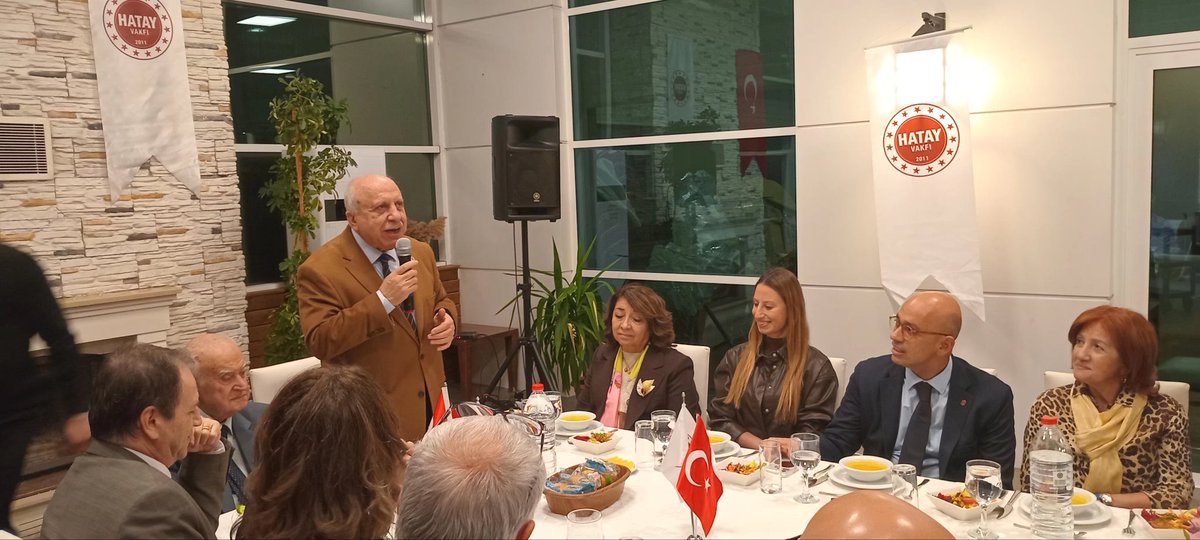Hatay Vakfı olarak yaptığımız akşam yemekli organizas ile  Ankara’da görev yapan Hataylı sağlık çalışanlarıyla bir araya gelerek ortak projeleri, işbirliklerini ve Hatay’a dair geleceğe yönelik katkıları değerlendirdik.