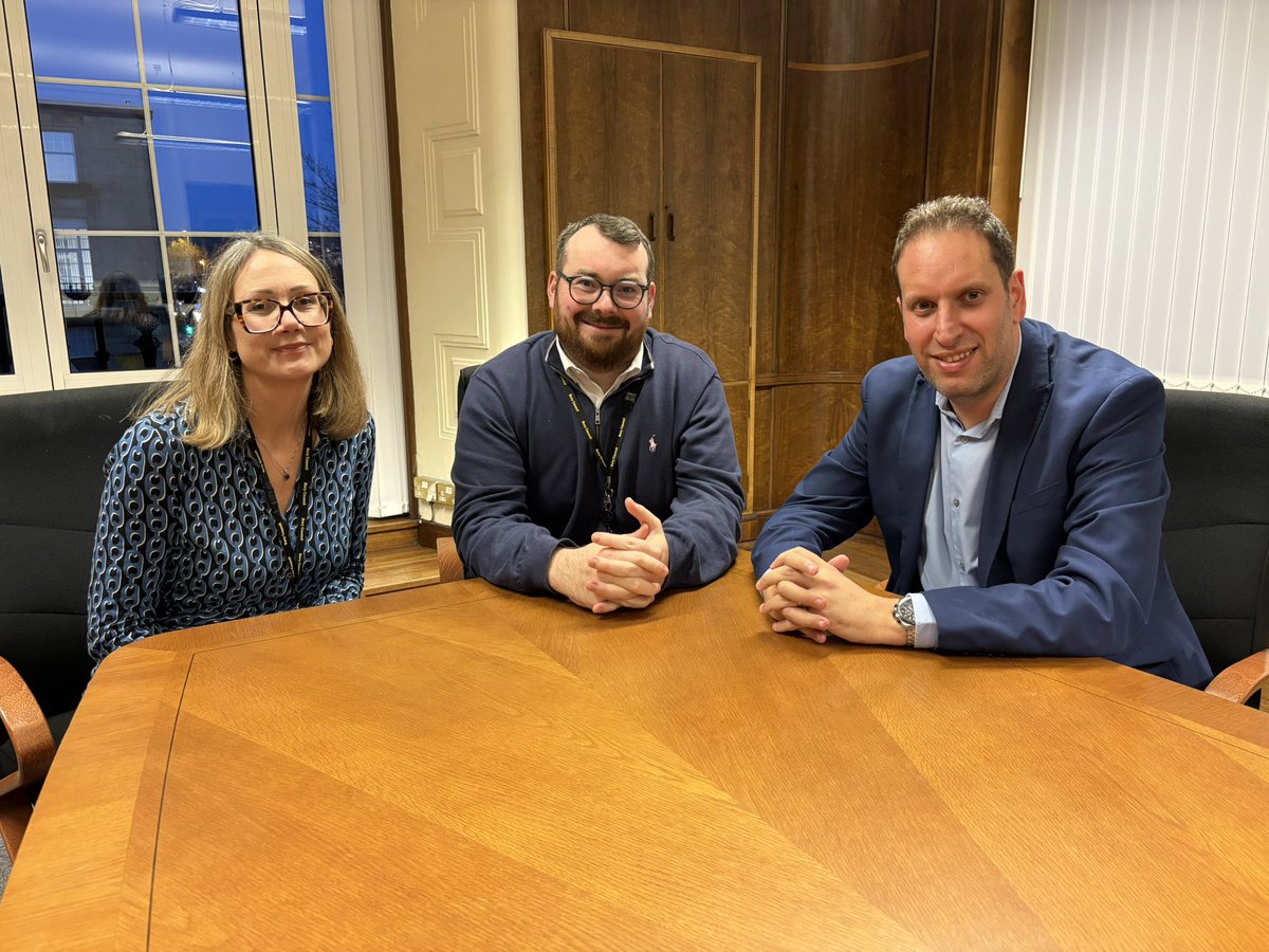 JewishMCR's tweet image. We met with the Leader and Chief Executive of Bury Council to formally express our appreciation for their continued support of the Jewish community, particularly in the aftermath of the Heaton Park terrorist attack.

The meeting provided an important opportunity to discuss the…