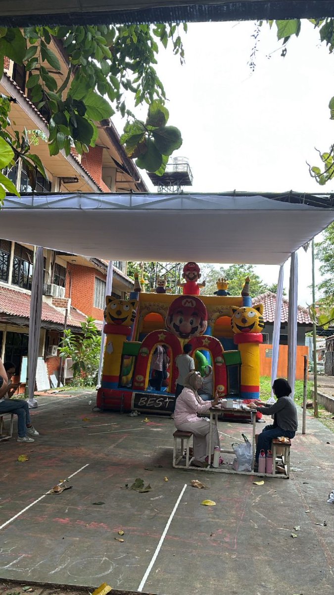 BEMFISIPUI's tweet image. what is FISIP UI even about...