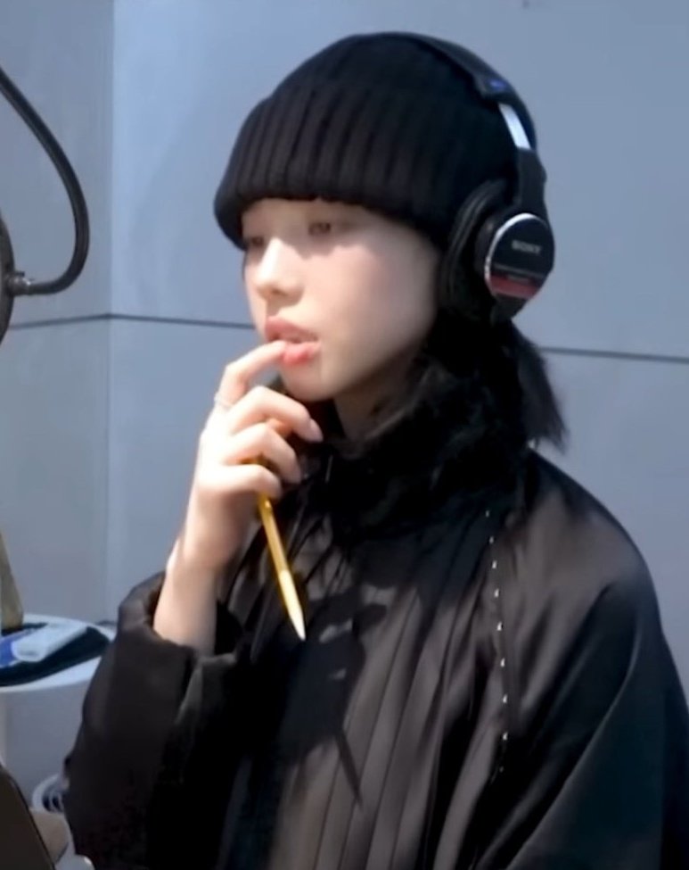 imswerpy's tweet photo. more handsome than all male kpop idols holy fuck https://t.co/OUWlQKTBMK