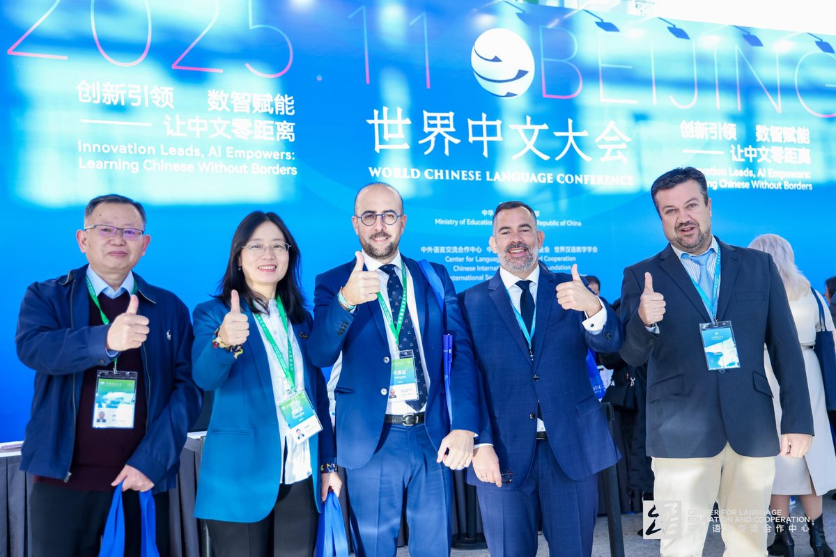 uclm_inter's tweet photo. Xu Haiyan y Jaime Moraleda, directores del @confuciouclm, han participado en el Congreso Mundial de la Lengua China 2025 en Pekín. Se reunieron con el Vicerrector Wang Li y el equipo de Internacionalización de la Universidad de Nanchang para coordinar futuros proyectos conjuntos https://t.co/06impui7oP