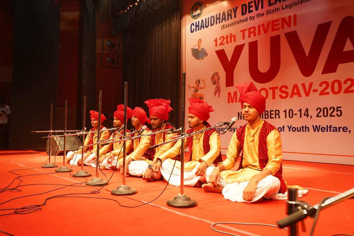 ssjboyscollege's tweet image. Another Melodious Achievement for Shah Satnam Ji Boys’ College!

We are proud to announce that Shah Satnam Ji Boys’ College has secured 2nd Position in Haryanvi Group Song at the 12th Triveni Yuva Mahotsav 2025, held at Chaudhary Devi Lal University (CDLU), Sirsa.

#CDLU #ssjbc