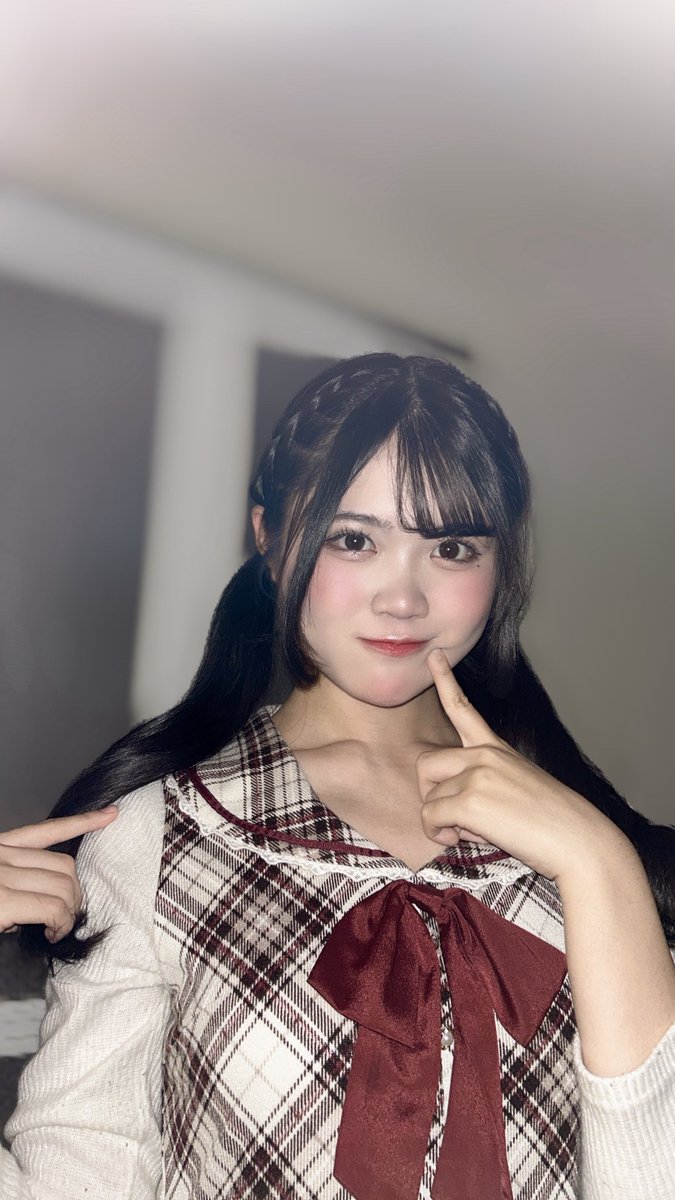 orange__mai's tweet photo. ₊˚⊹ 𐦍༘⋆₊ ⊹Tiktok更新🆙!!₊˚⊹ 𐦍༘⋆₊ ⊹

今日はTYLAさんのCHANELって曲を踊ったよ🍒ྀི

https://t.co/hbHwXQEesf https://t.co/1m4XMWgYt1