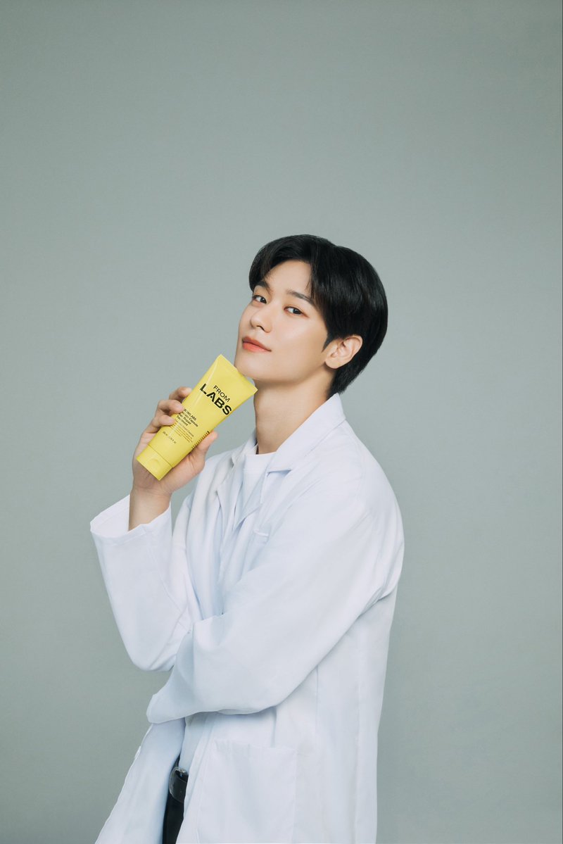 Fromlabs_kr's tweet image. : ̗̀ 마지막 컷. 최초 공개. ˎˊ:

지친 목요일 힘나게 해줄 💦
부들부들하다 부들부들한 (｡･･｡) 〰
반짝반짝하다 반짝반짝한 (｡･･｡) ✨

프롬랩스 명예 연구원 주연 컷 대💛공💛개