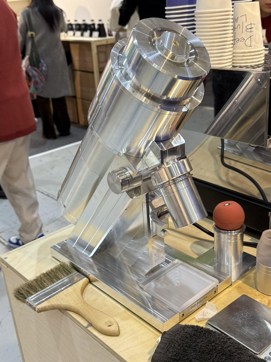 rdespressolab's tweet image. かっこよ！！でもめちゃくちゃ重そう。。