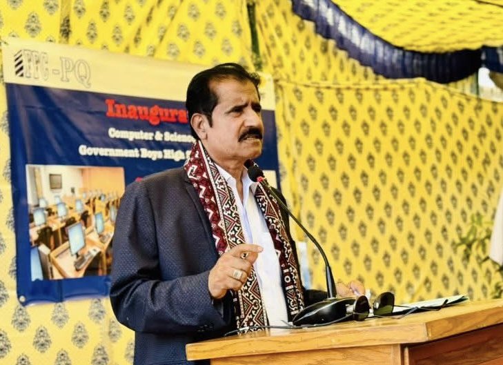 MPASajidJokhio's tweet image. “Honoured to commemorate #InternationalChildrensDay at Govt Boys High School, inaugurating the new #ScienceLab and #ComputerLab. Witnessing students’ intellectual zeal reaffirmed our commitment to advancing #EducationForAll and fostering empowered #Youth across #Malir.”