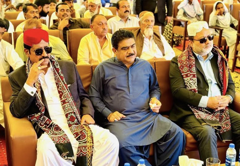 MPASajidJokhio's tweet image. “Honoured to commemorate #InternationalChildrensDay at Govt Boys High School, inaugurating the new #ScienceLab and #ComputerLab. Witnessing students’ intellectual zeal reaffirmed our commitment to advancing #EducationForAll and fostering empowered #Youth across #Malir.”