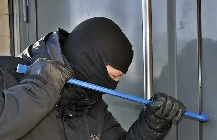 Schmuck und Rucksäcke geklaut: Einbrüche und Diebstähle in Luxemburg

Zum Artikel: lokalo.de/artikel/390461…