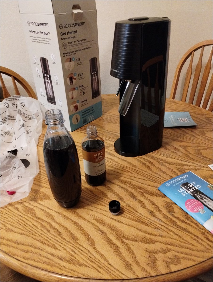 DannyOcchipinti's tweet image. I figured out how to make soda from my Soda stream terra Soda maker tonight!!  #sodastreamterra #sodastream #mugrootbeer