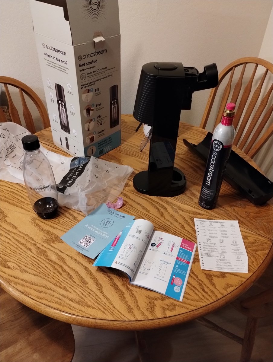 DannyOcchipinti's tweet image. I figured out how to make soda from my Soda stream terra Soda maker tonight!!  #sodastreamterra #sodastream #mugrootbeer