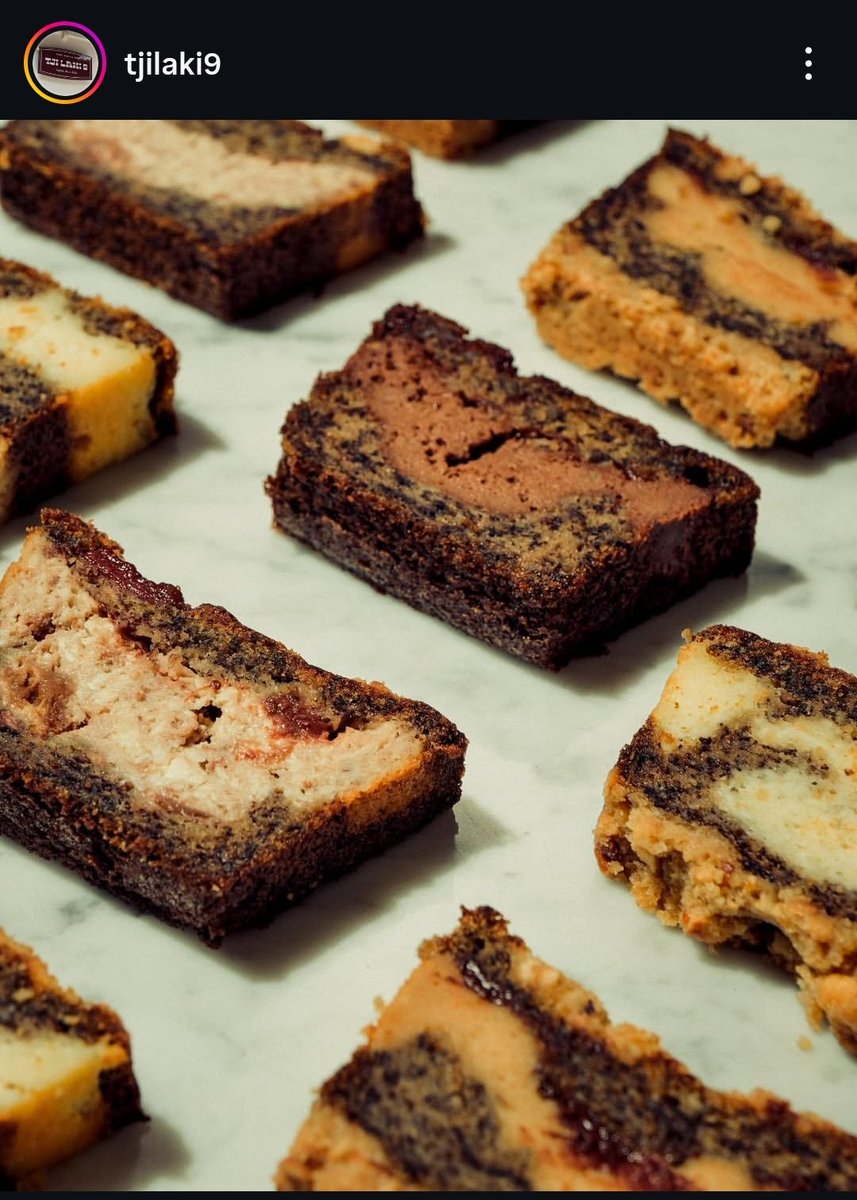 Kalo lagi makan bolu pisangnya Tjilaki, inget warna bulu dia 🤣