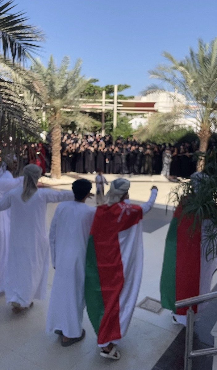 7h00d's tweet image. كل عااممم وعماننن بخيررر