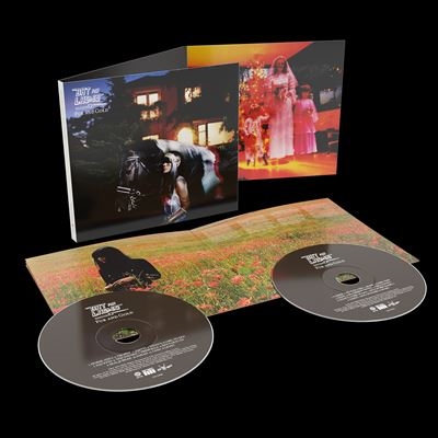 TOWER_Rock_Pop's tweet image. 【ご予約受付中♪】

#バット・フォー・ラッシェズ
『Fur and Gold』
2006年にリリースされた傑作デビューアルバムの2025年最新リマスター＆ボーナストラックを収録したデラックス版！

tower.jp/search/advance…
#タワレコ洋楽 #BatForLashes