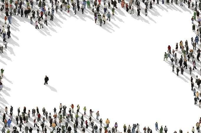 _chaudharaani_'s tweet image. &quot;تنہائی میں، اکیلا شخص خود کو کھاتا ہے۔ ایک ہجوم میں، بہت سے لوگ اُسے کھاتے ہیں..&quot;

➖نطشے