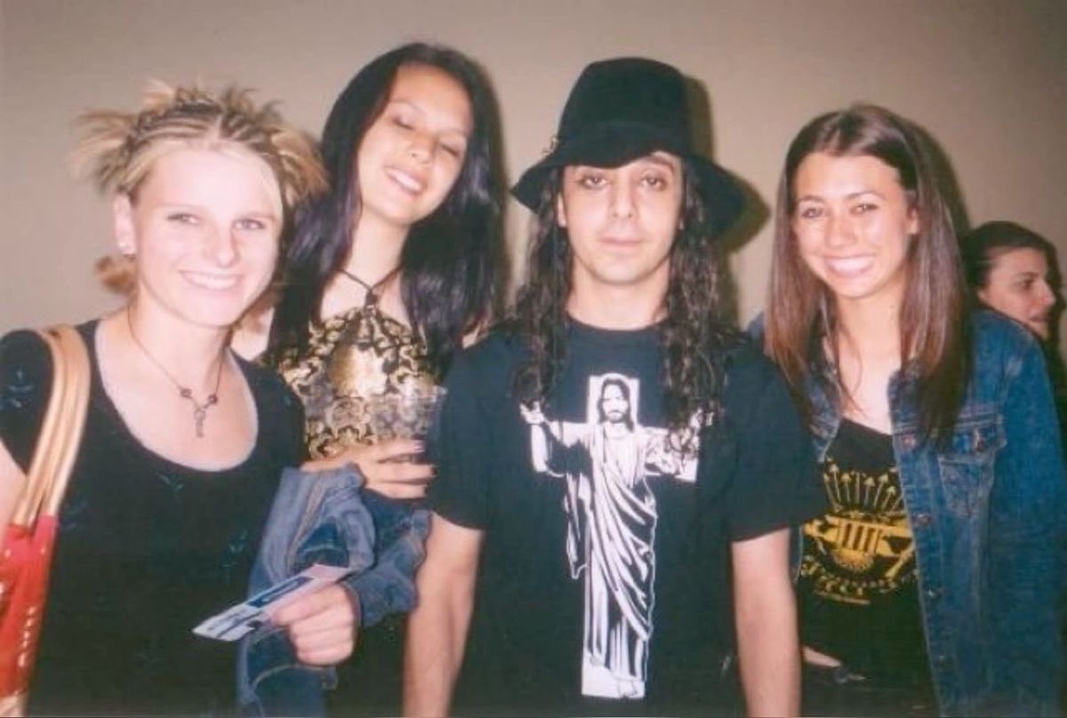 piercetheclawz's tweet image. hes literally one of the girls