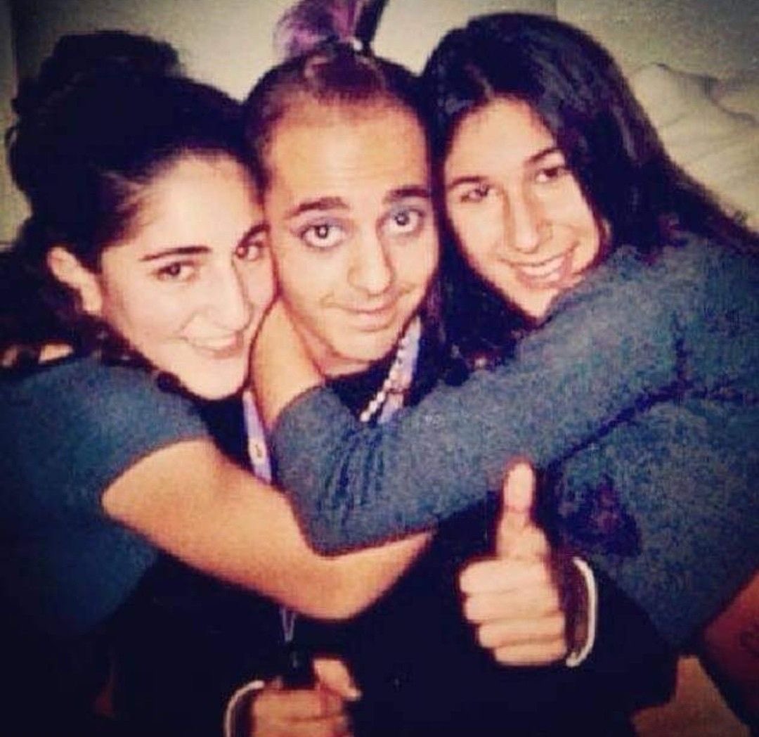 piercetheclawz's tweet image. hes literally one of the girls