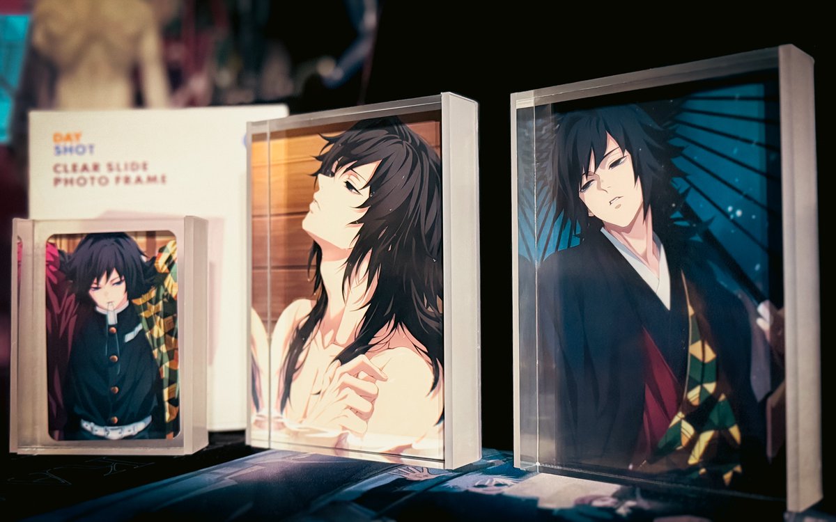 オススメで見かけて早速3coinsさんでアクリルブロックをGETしてネップリ写真を入れてみました⸜( ◜◝ )⸝
一気に華やかになりますね🫶☺️

＊明日の昼ごろ、新しいrkgkのup予定です！