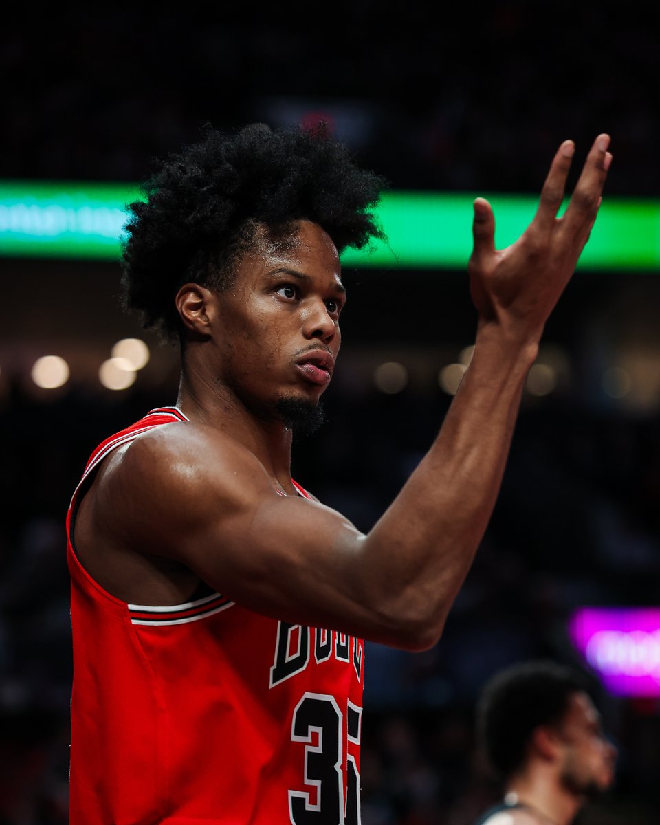 Isaac Okoro has 11 points in the third quarter alone in Portland 🥶 