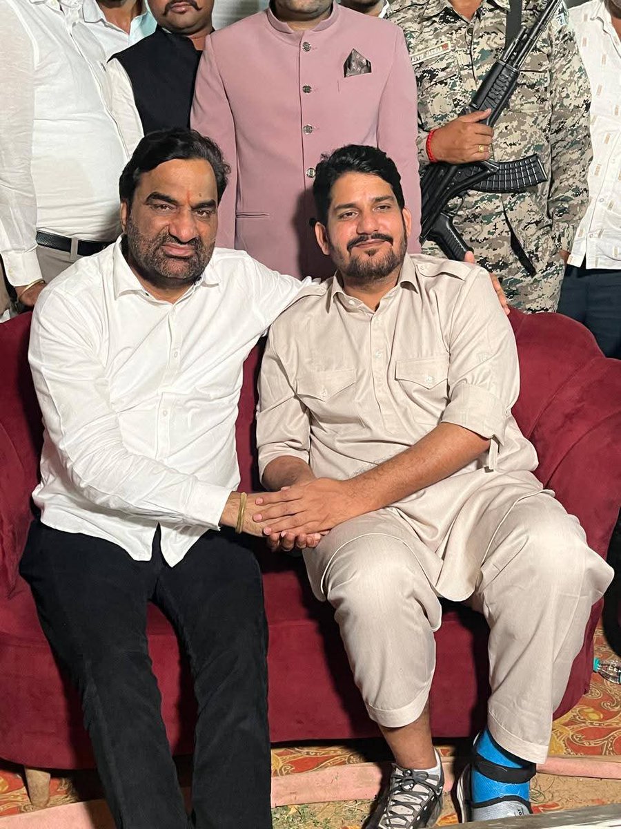 लाडनूं विधायक श्री मुकेश भाकर जी को जन्मदिवस की हार्दिक बधाई एवं शुभकामनाएँ। 

मैं ईश्वर से आपके उज्ज्वल भविष्य एवं दीर्घायु जीवन की कामना करता हूँ।
<a href="/MukeshBhakar_/">Mukesh Bhakar</a>