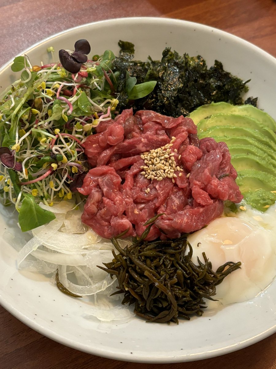 🍚🥑 오늘의 한끼는 육회 아보카도 비빔밥 🥑🍚