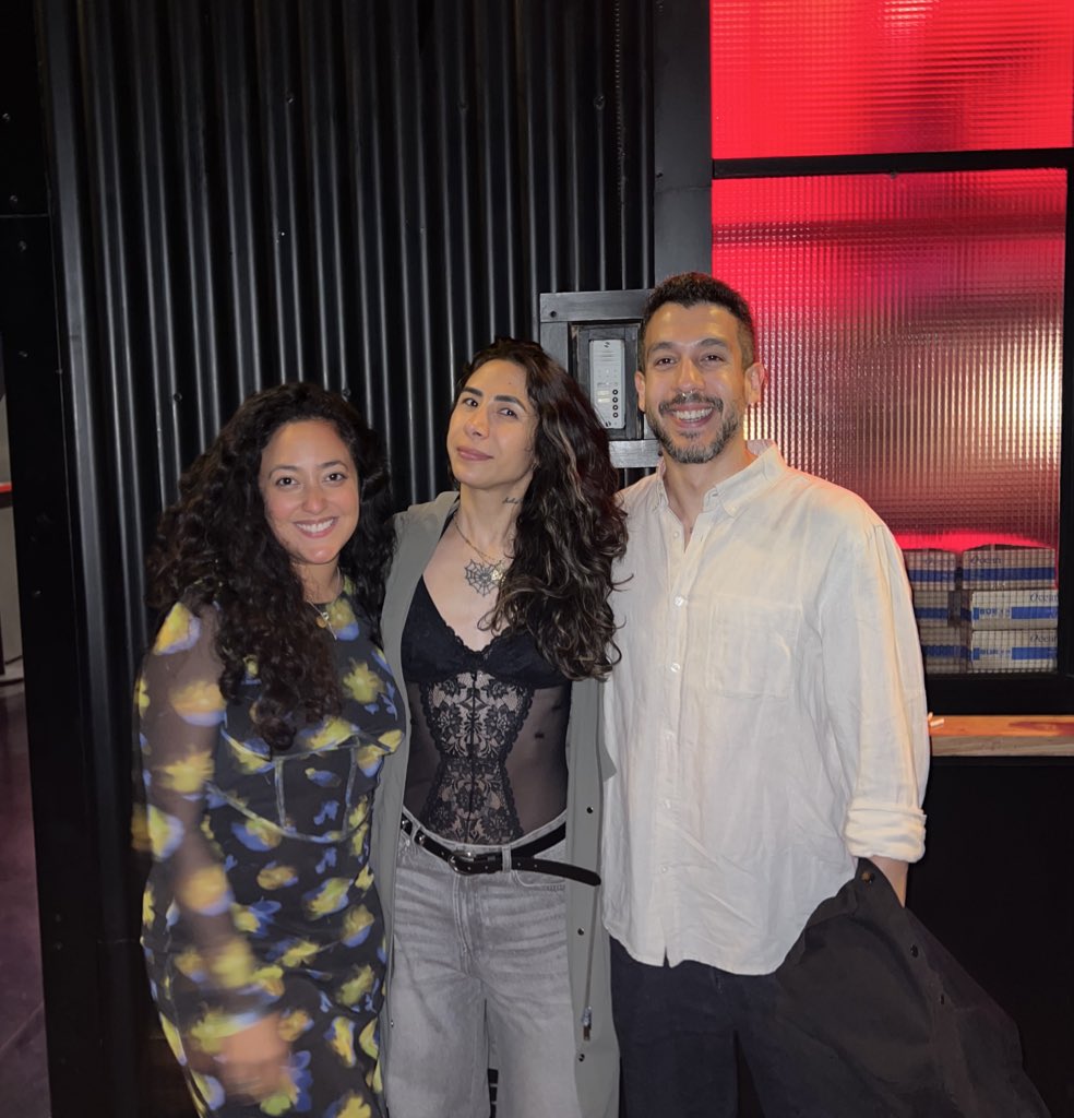 El corrillo en BAS 
<a href="/oyealmond/">Almond 📍 🇲🇽</a> <a href="/jojoliciosa/">Joanna ✈️ Devconnect 🇦🇷🧉</a>