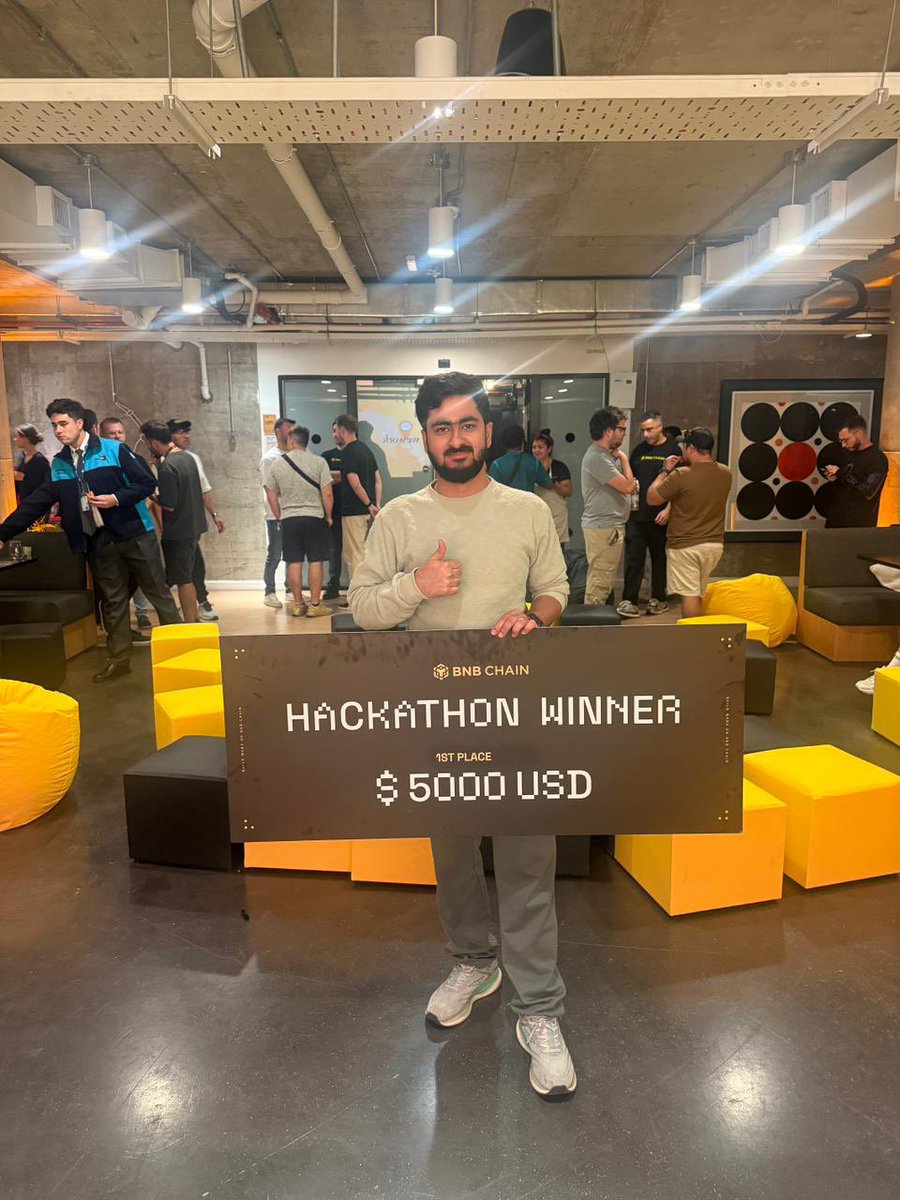 mbcse50's tweet image. Got a good start to @EFDevcon. Solo hacked and won the @BNBCHAIN Hackathon. Got to pitch to investors and an amazing audience.